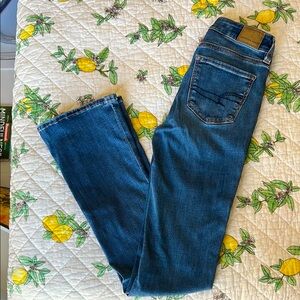 American Eagle High-Rise Skinny Kick, size 0